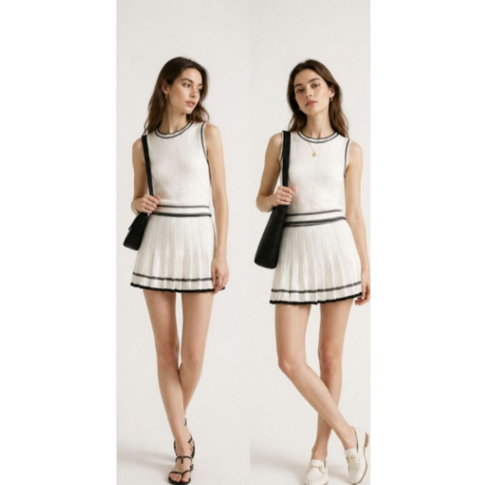 Willow & WInd White Pleated Mini Skirt with Black Trim Size S